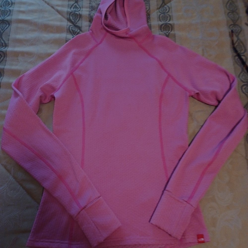 Northface hooded size xs  color light pink